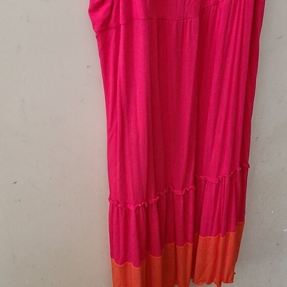 Avenue summer dress  - Picture 2 of 5